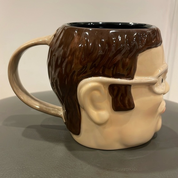 New Dwight Schrute Head 3D Ceramic Coffee Mug The Office Mug 20 Ounces - Picture 5 of 11